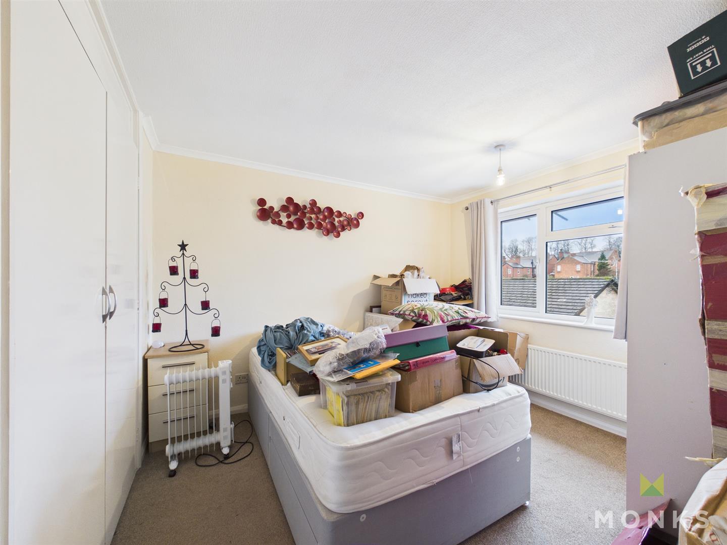 86 Vyrnwy Road, Oswestry, SY11 1NZ For Sale